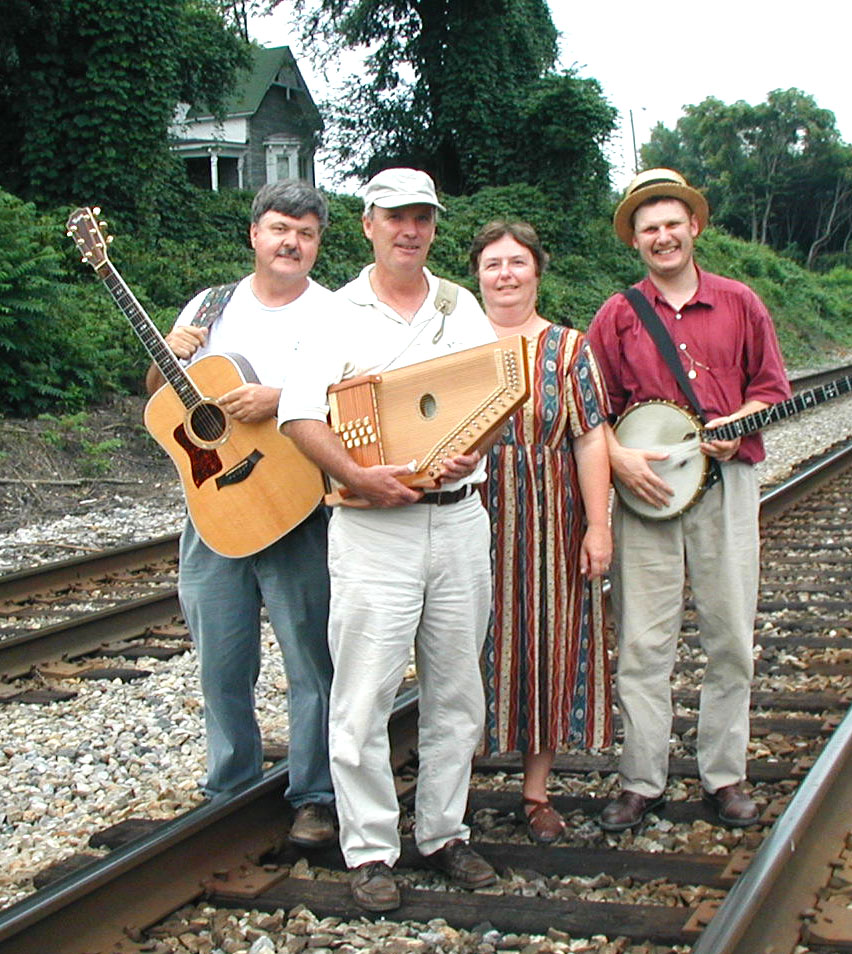 mtfling1.JPG (41531 bytes)